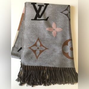 Authentic Louis Vuitton Cashmere Wrap